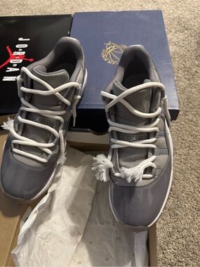 Jordan Air Jordan 11 Retro Low - Medium Grey / White